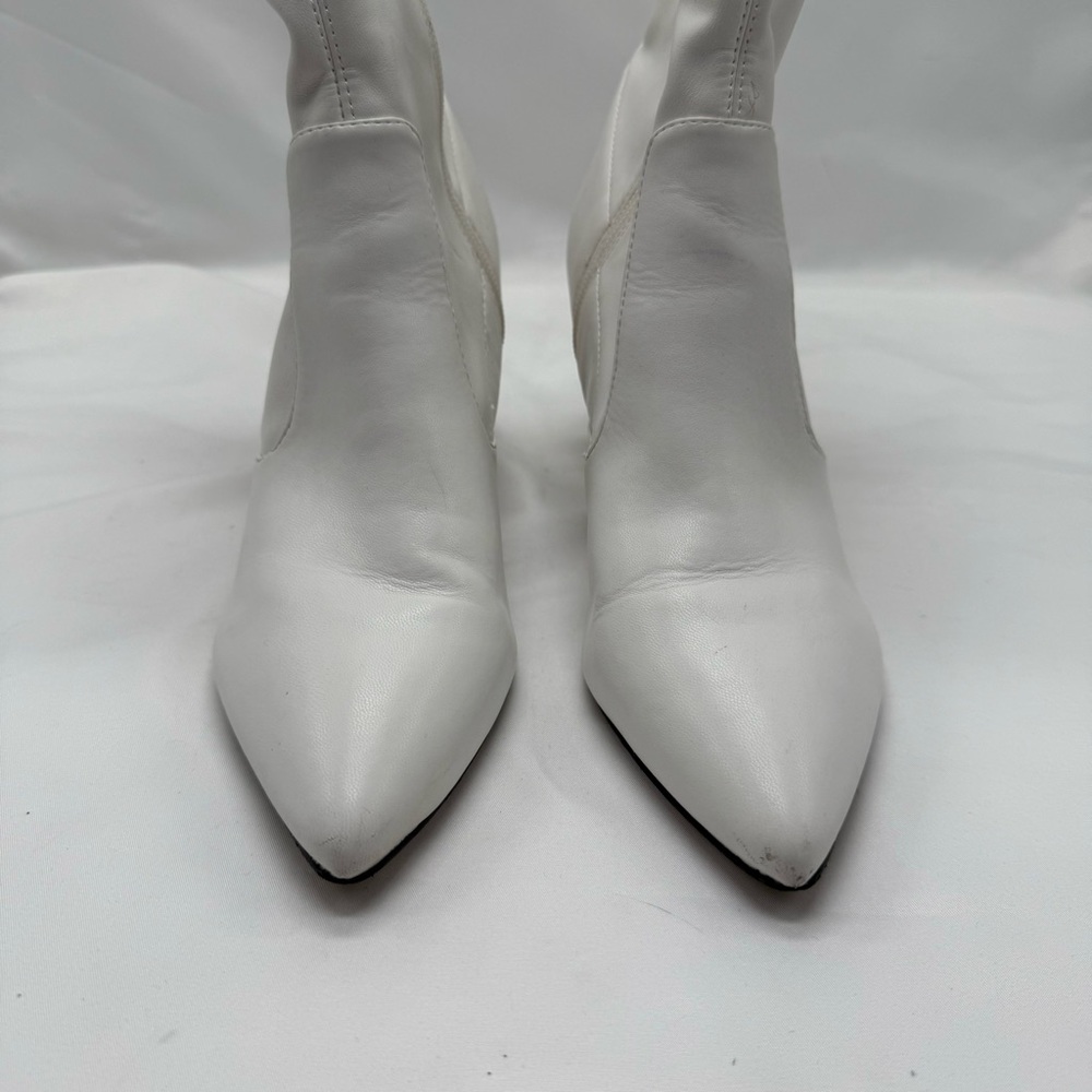 Marc Fisher Adia white ankle heeled boots size 8 - Picture 2 of 9